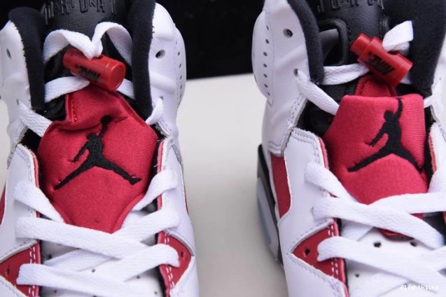 CT8529-106 JORDAN AIR 'CARMINE' RETRO 2021 6 0914